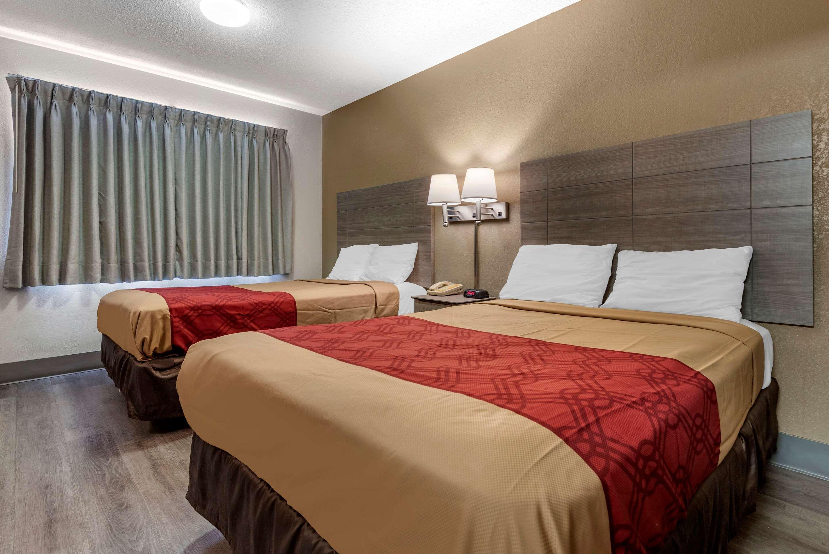 Econo Lodge Dewitt I-90 Εξωτερικό φωτογραφία